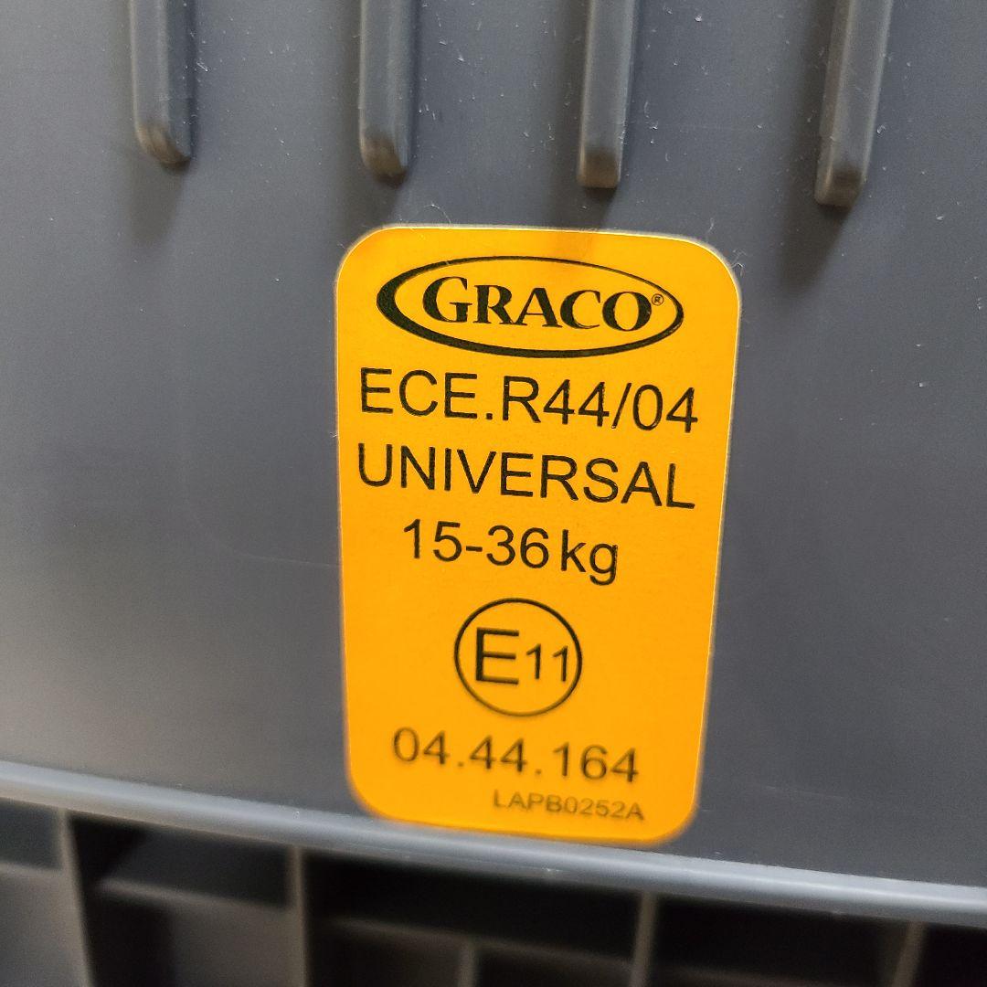 ま*お様 最速発送　ジュニアシート チャイルドシート　　3歳～11歳　2台セット