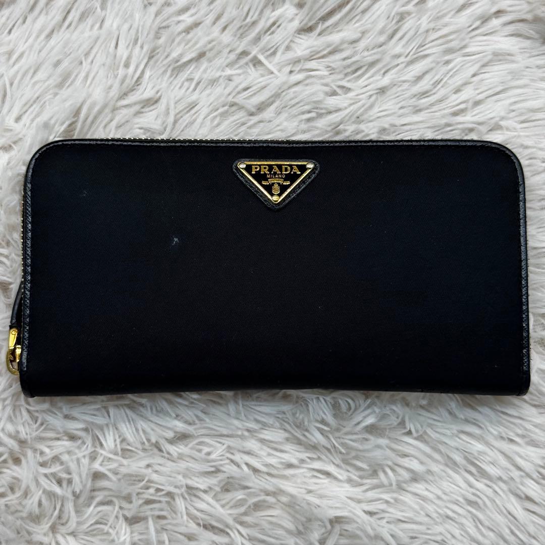 現行 美品✨プラダ トライアングルロゴ サフィアーノ ナイロン 長財布