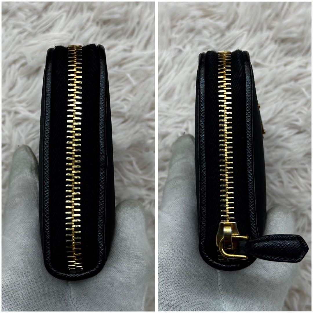 現行 美品✨プラダ トライアングルロゴ サフィアーノ ナイロン 長財布