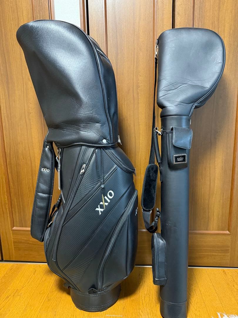 XXIO(ゼクシオ)キャディバッグ ブラック セット