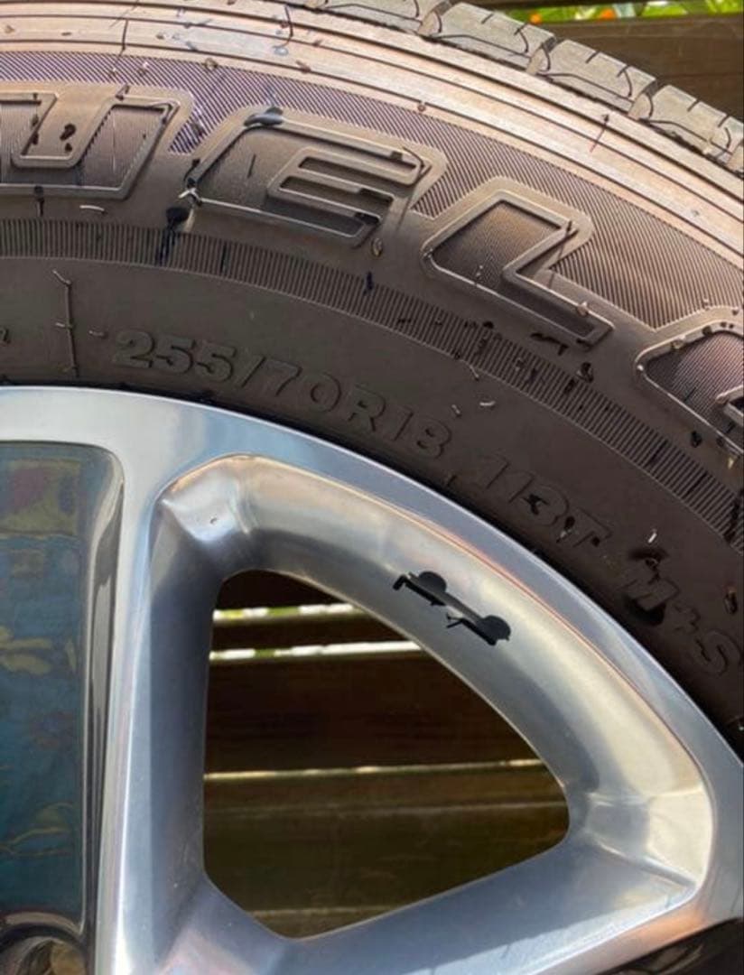 ラングラーＪＬ 18インチ純正ホイールタイヤ ５本セット