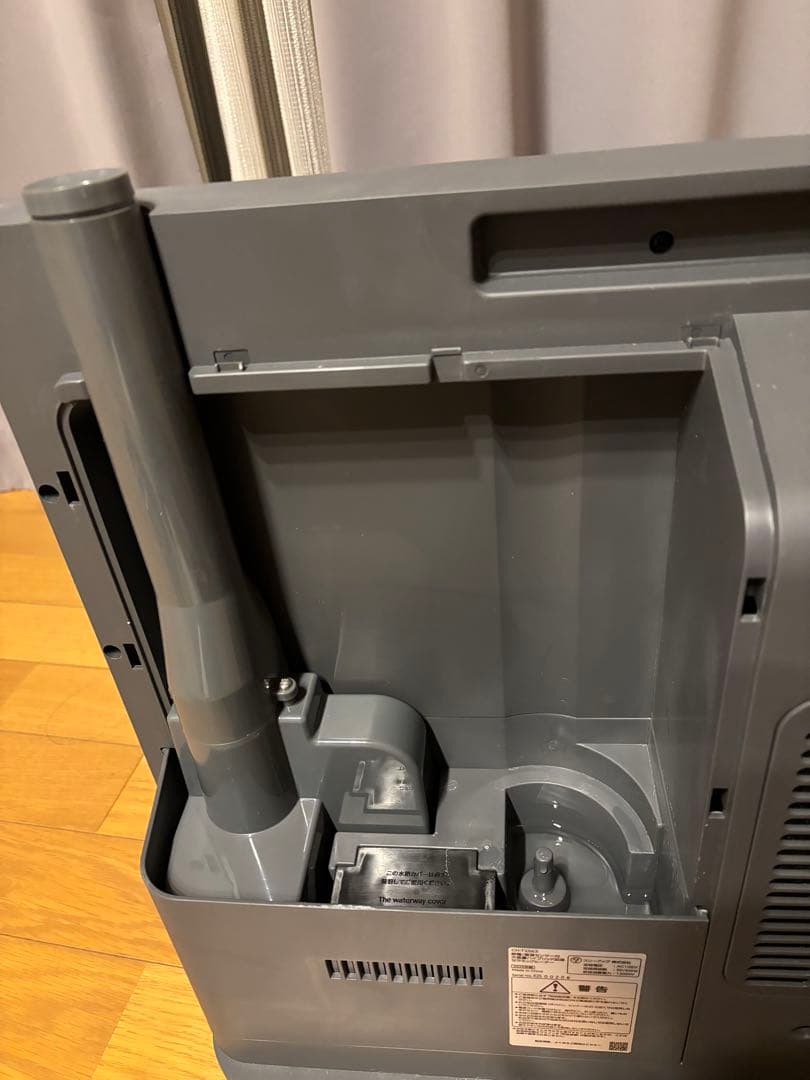 【2025年製】スリーアップ CH-T2563 加湿セラミックヒーター