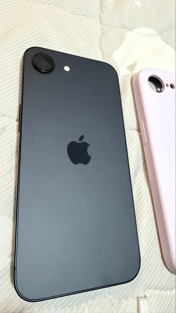 Apple iPhone 16e 128GBブラック SIMフリー
