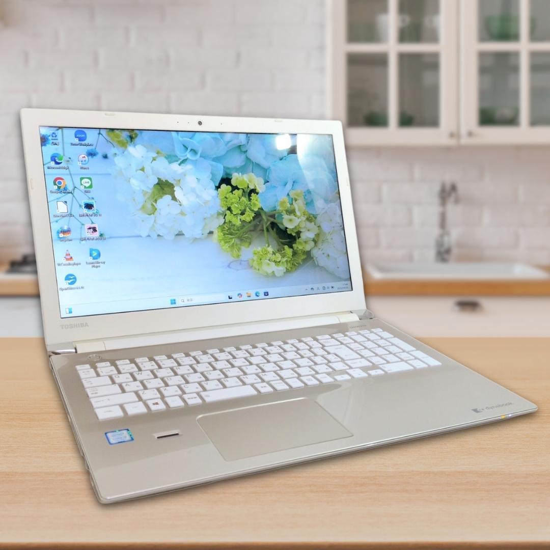 美品❤️初期設定済ノートパソコン薄型✨大容量✨カメラ付き✨i3✨すぐ使える