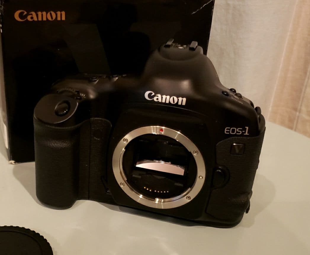 期間限定出品【美品】キャノンEOS-1V