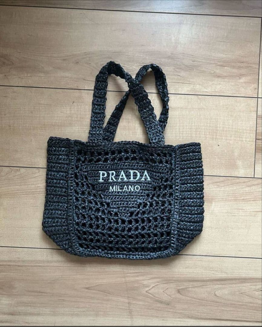 PRADA ブラック かごバッグ