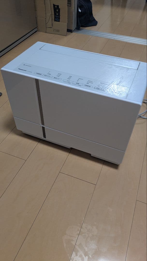 Y*様 Panasonic HYBRID 除湿機 ホワイト