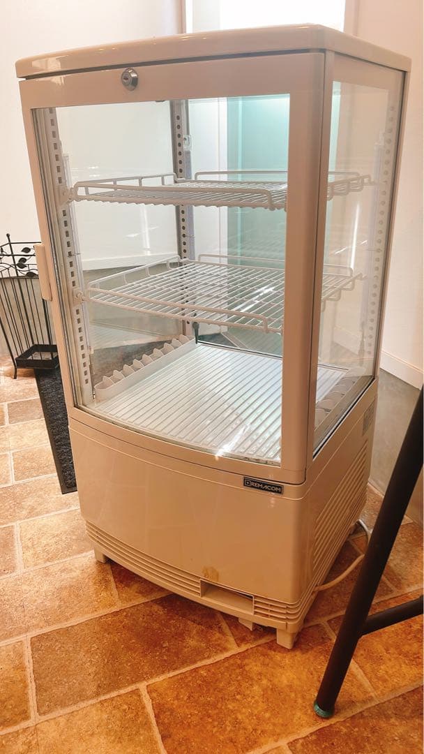レマコム　冷蔵ショーケース　65L 卓上冷蔵庫