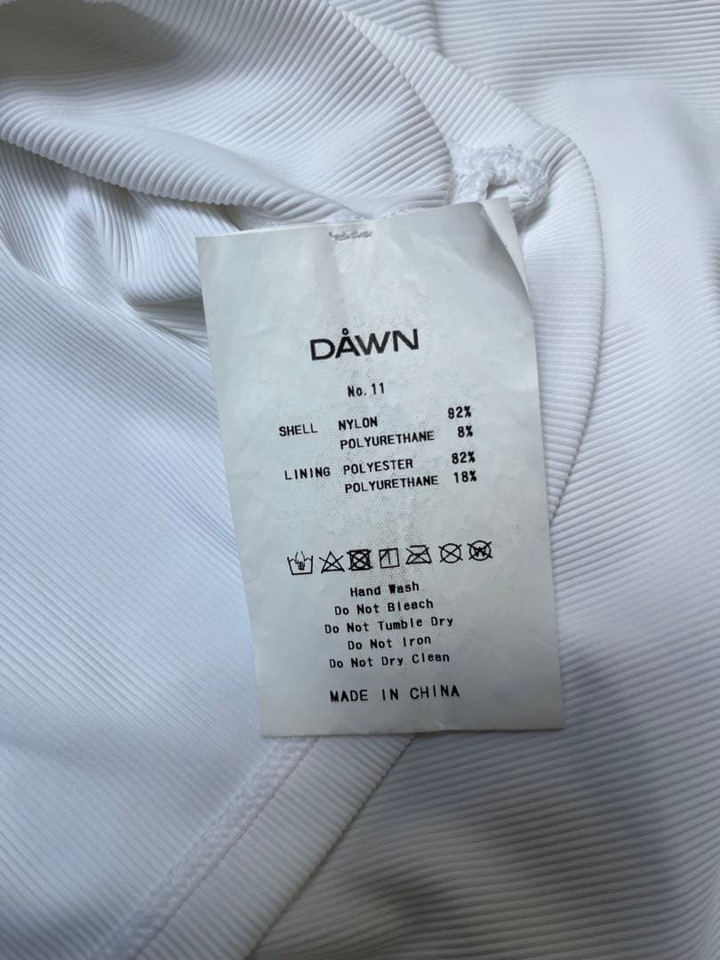 【DAWN ダン】No.11 CUP IN LANG TOPS