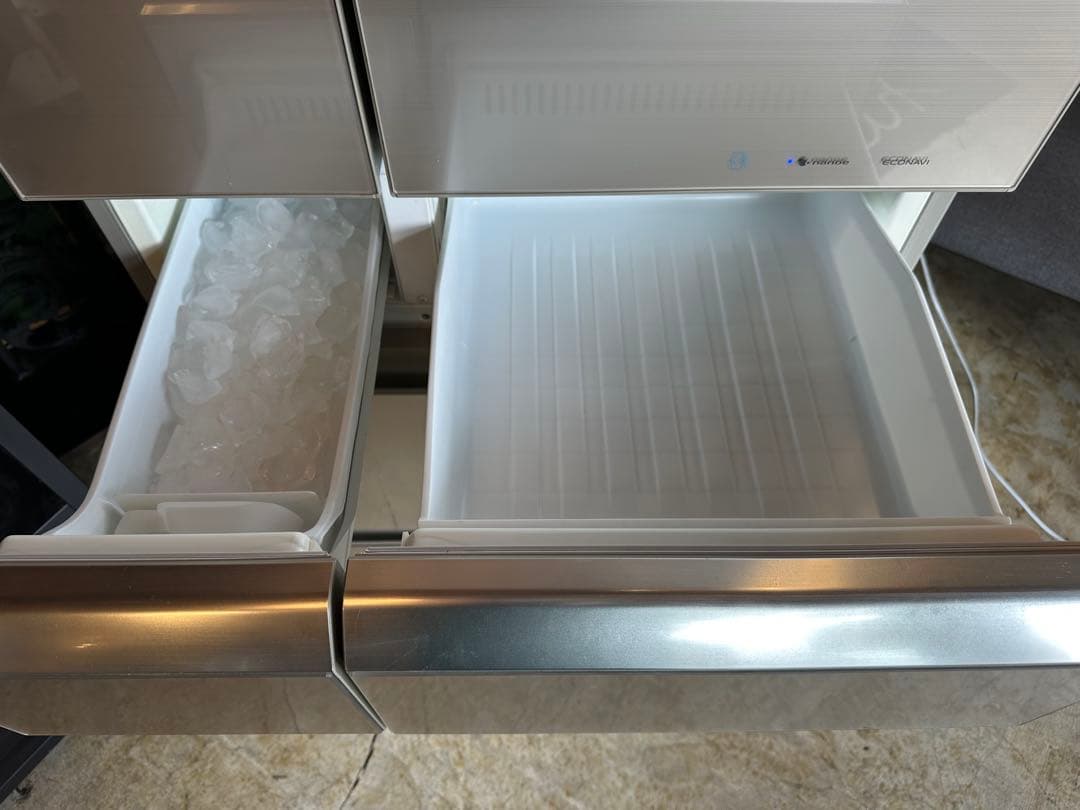 Panasonic パナソニック 冷凍冷蔵庫 6ドア ファミリー向け 大型 茨城