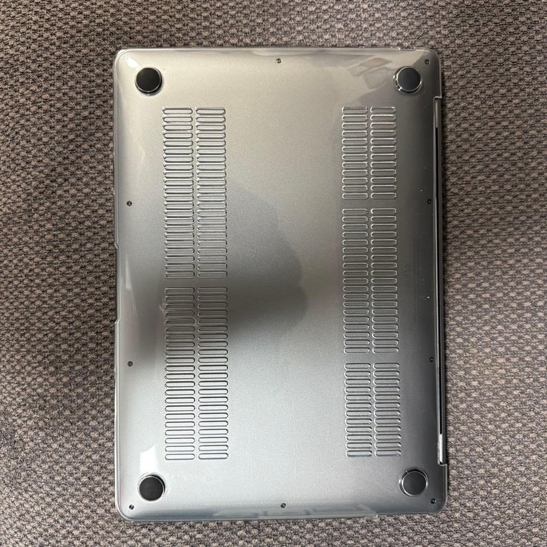 MacBook Air 13-inch M1チップ 256GB