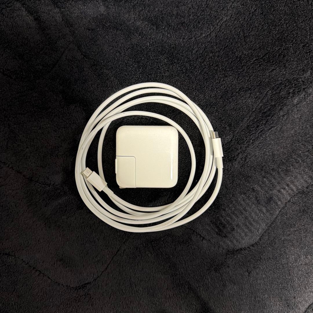 MacBook Air 13-inch M1チップ 256GB