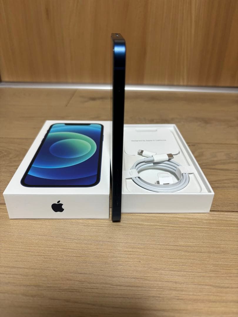 Apple iPhone 12 128GB バッテリー83% SMフリー