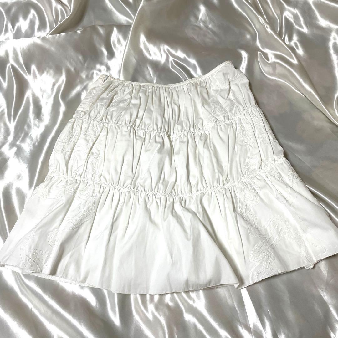 希少　PRADA プラダ　装飾　刺繍　ミニ丈　フレアスカート　38 イタリア製