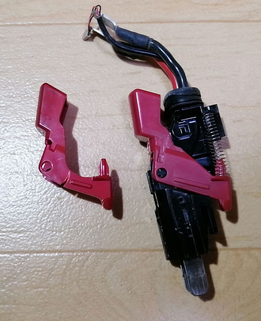 ダイソン V11 SV14本体 強化トリガー交換 分解清掃済みバッテリー64分