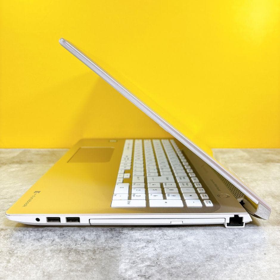 ほぼ美品✨新品メモリ16GB✨ｉ5 カメラ 薄型 フルHD ブルーレイWin11