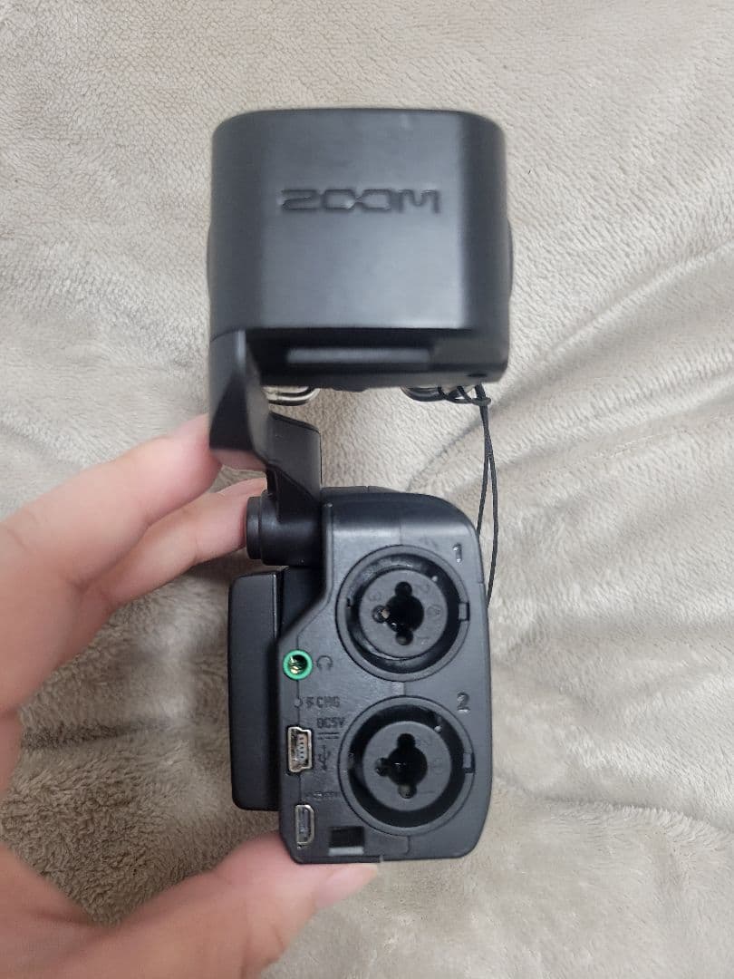ZOOM/ハンディビデオカメラレコーダー　本体のみ/Q8