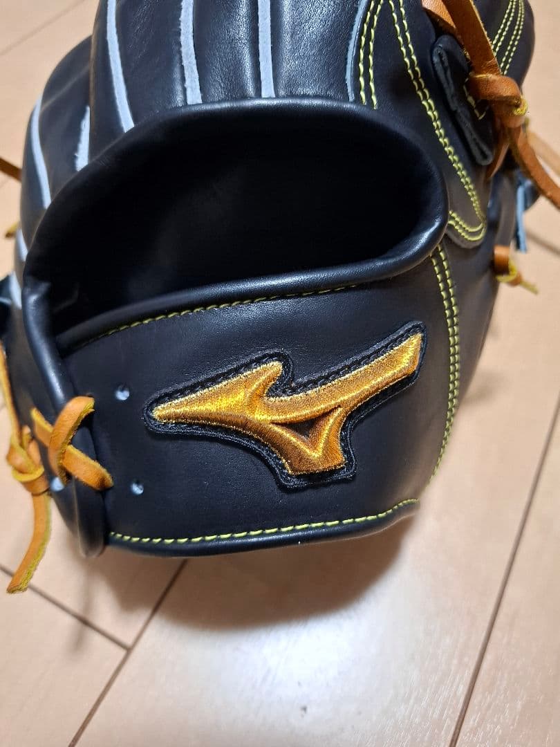 ミズノプロ　硬式 グローブ　内野手用