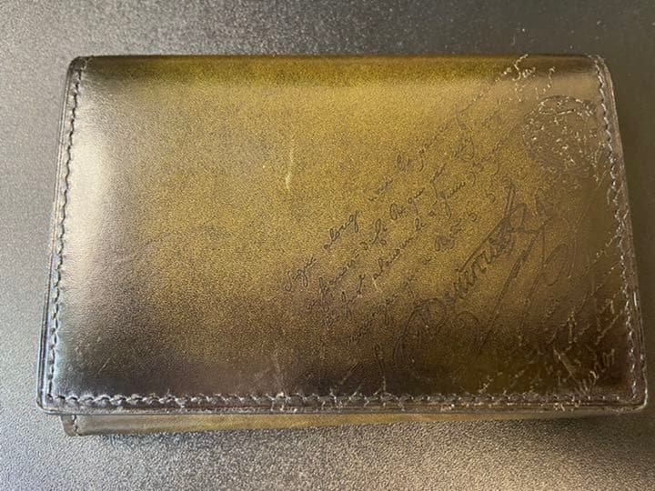 【さらに値下げ】ベルルッティの名刺入れ