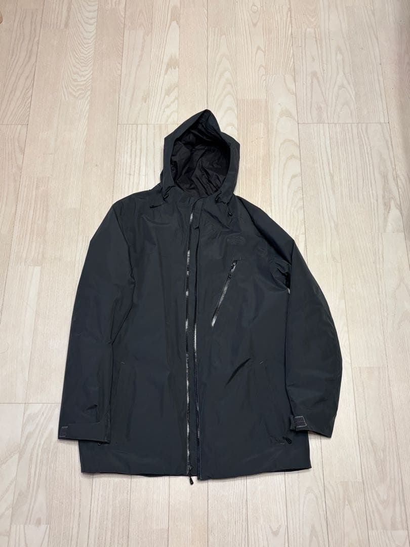 ノースフェイスダウンコート（メンズ）