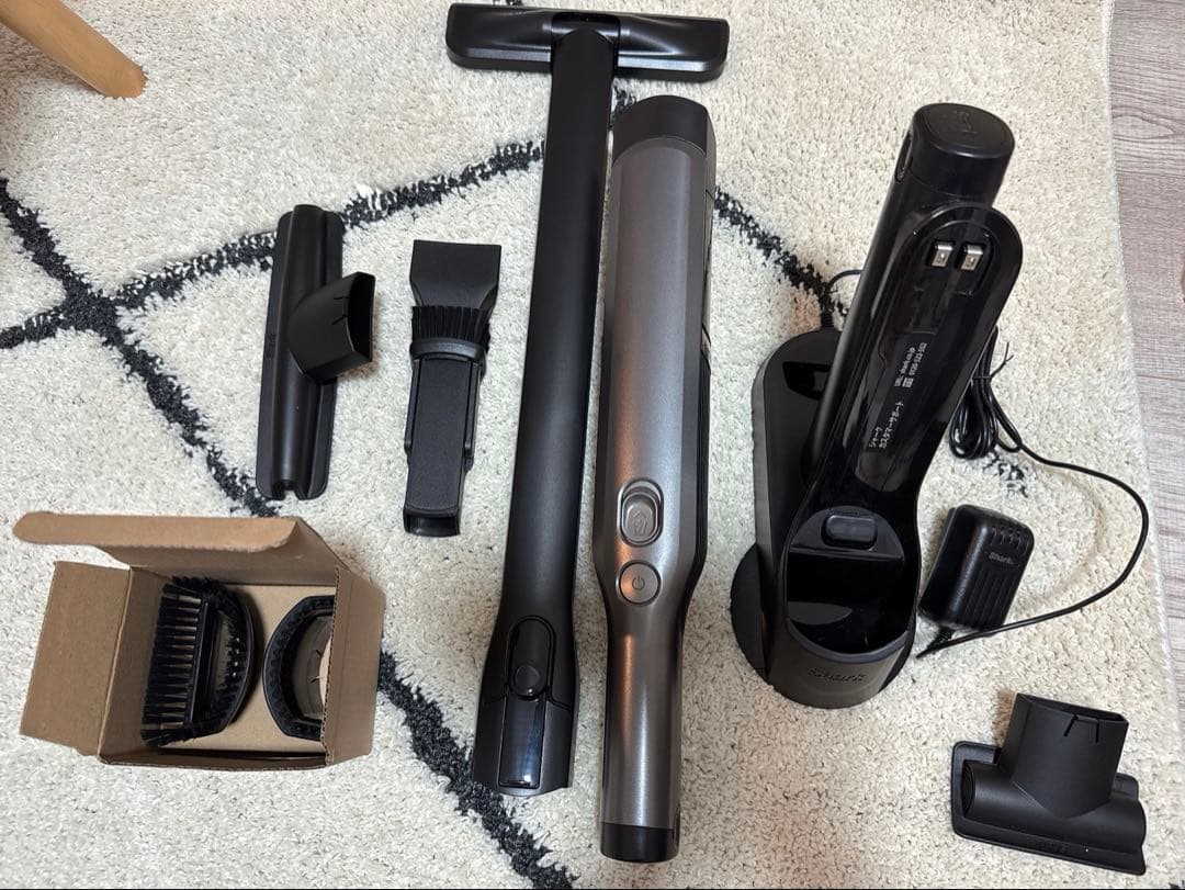 シャーク　ハンディクリーナー　EVOPOWER plus W30P