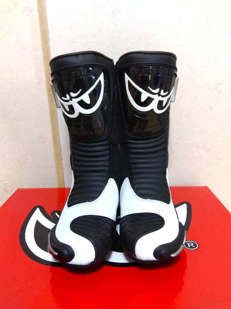 BERIK ベリック レーシングブーツ ブラック/ホワイト サイズ44