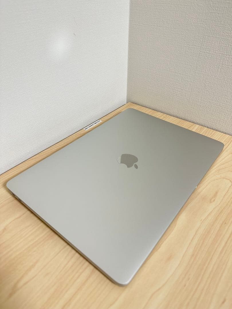 美品 MacBook Pro 13インチ 元箱 メモリ16GB/ 3D設計