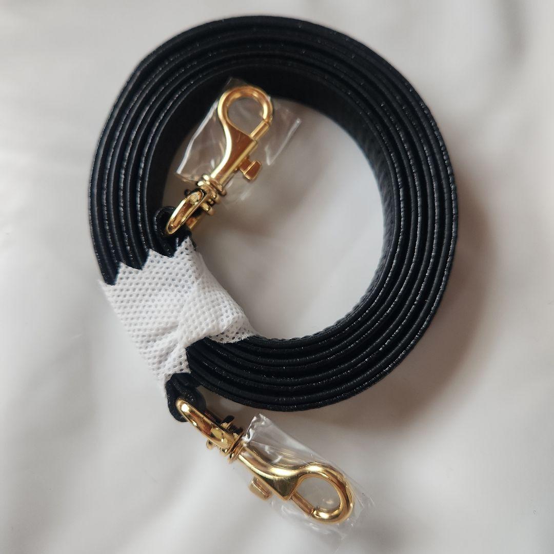 amiet カイマン レザーハンドバッグ ショルダー 2way 黒　ロック付き