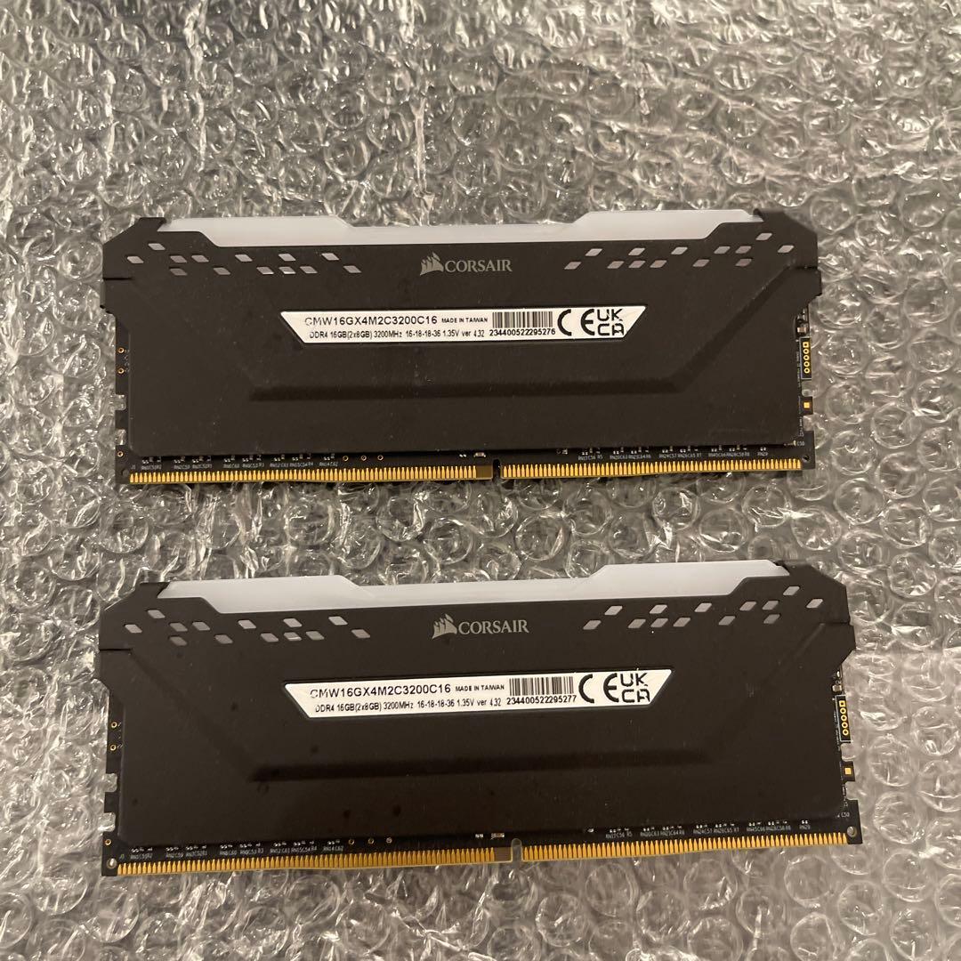 CORSAIR DDR4-3200MHz メモリ16GB [8GB×2枚]