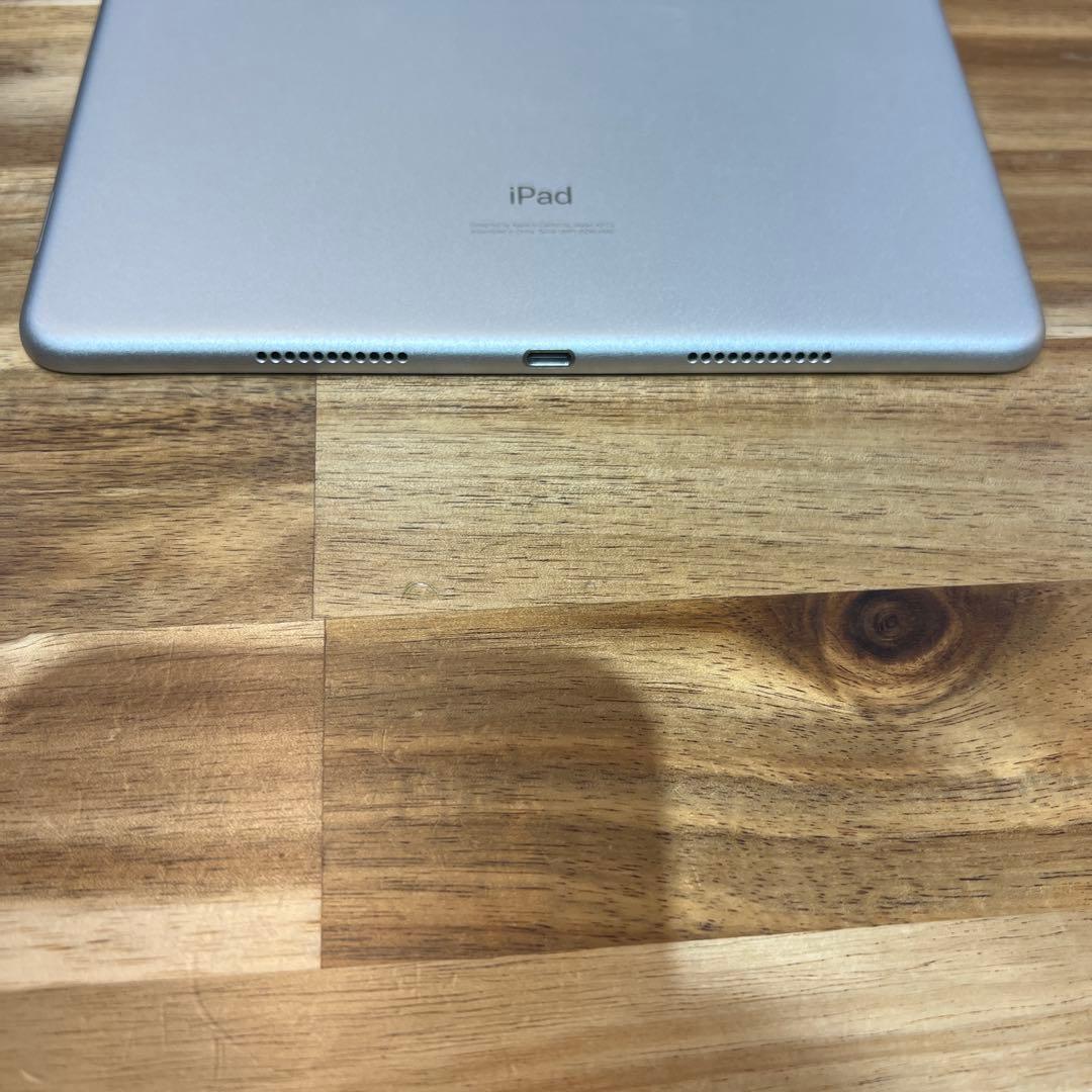 K1345 SIMフリー　iPad Air 第三代　64GB