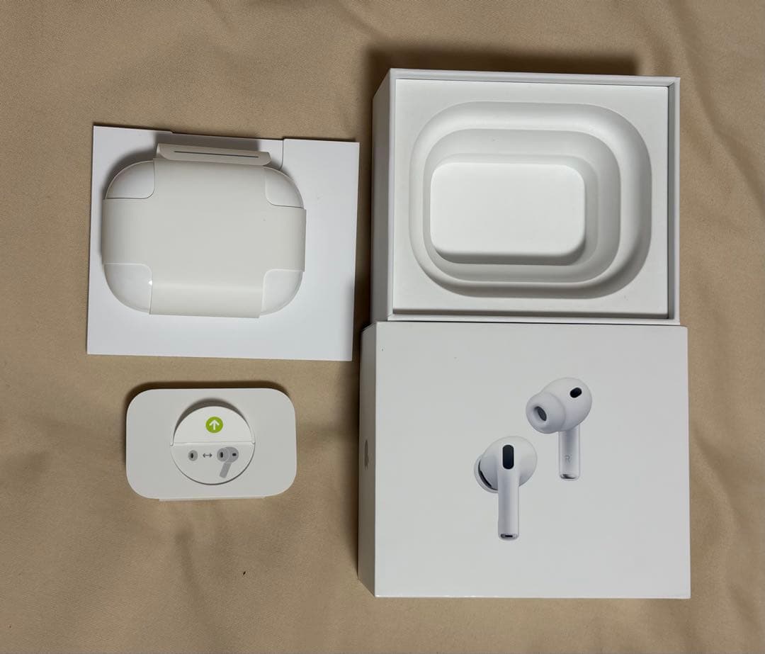 Apple airpods pro ３ care+付き