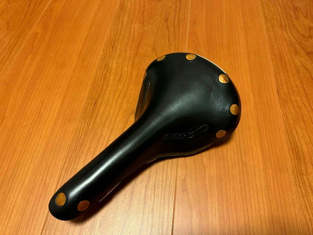 【美品】BROOKS SWIFT ブラック