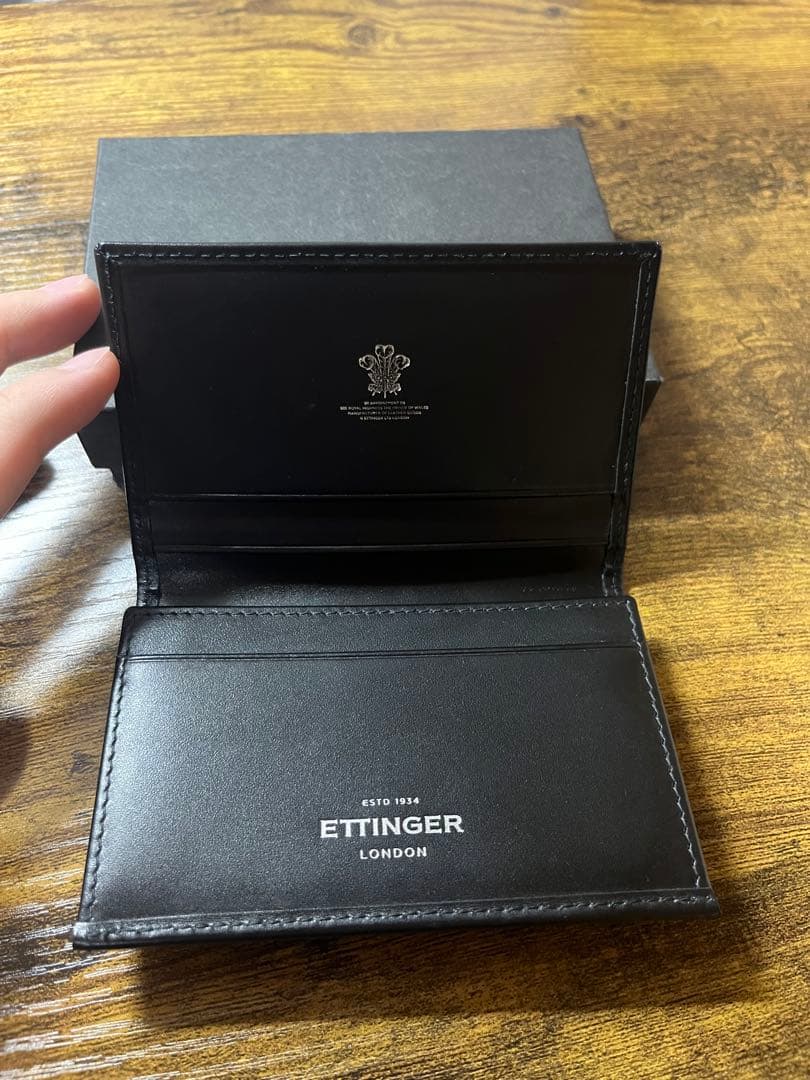 ETTINGER 名刺入れ ブラック×シルバー