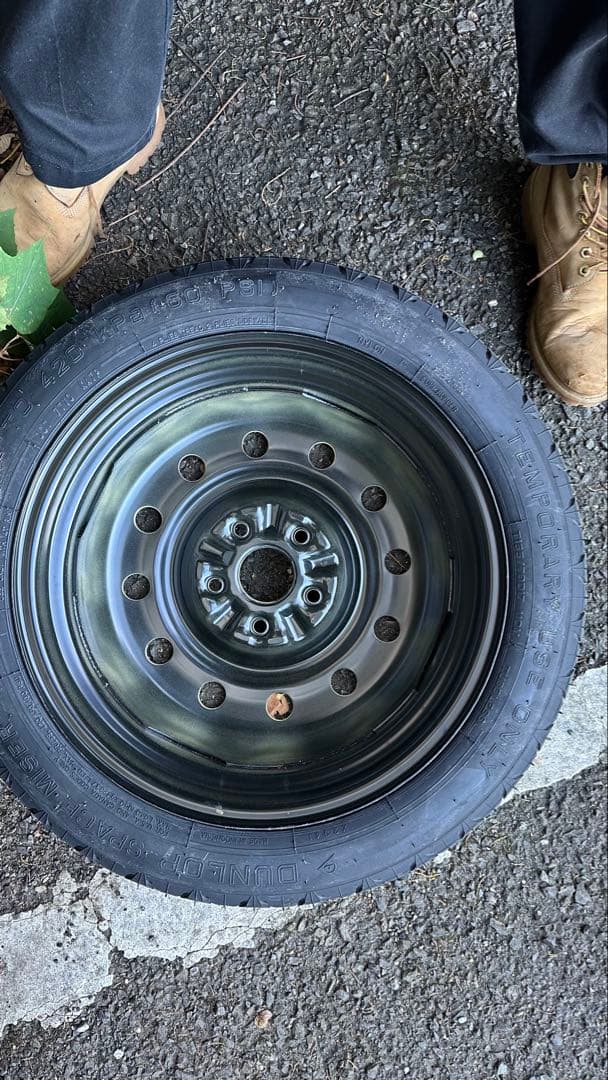 17インチ　クラウンGRS 200系　スペアタイヤ