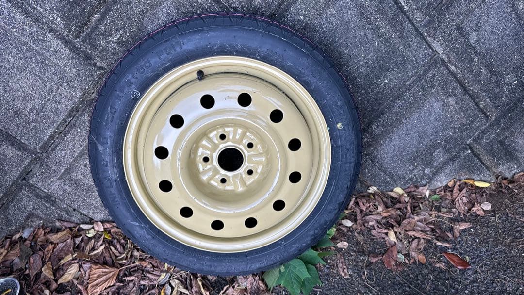 17インチ　クラウンGRS 200系　スペアタイヤ