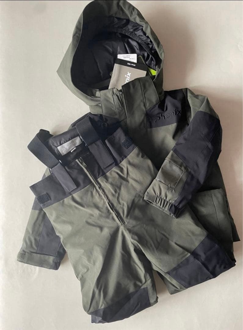 新品タグ付き未使用　phenix フェニックス　スキーウェア　110㎝　カーキ