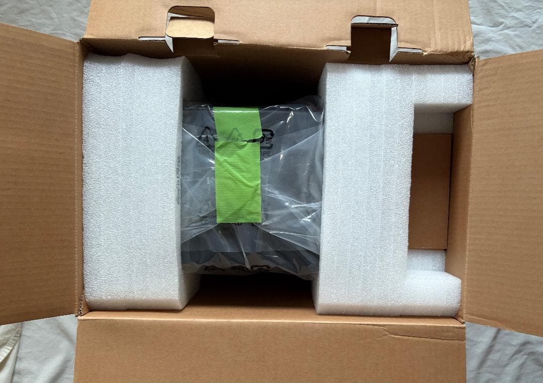 QNAP TL-D800C 8ベイ JBODストレージエンクロージャ