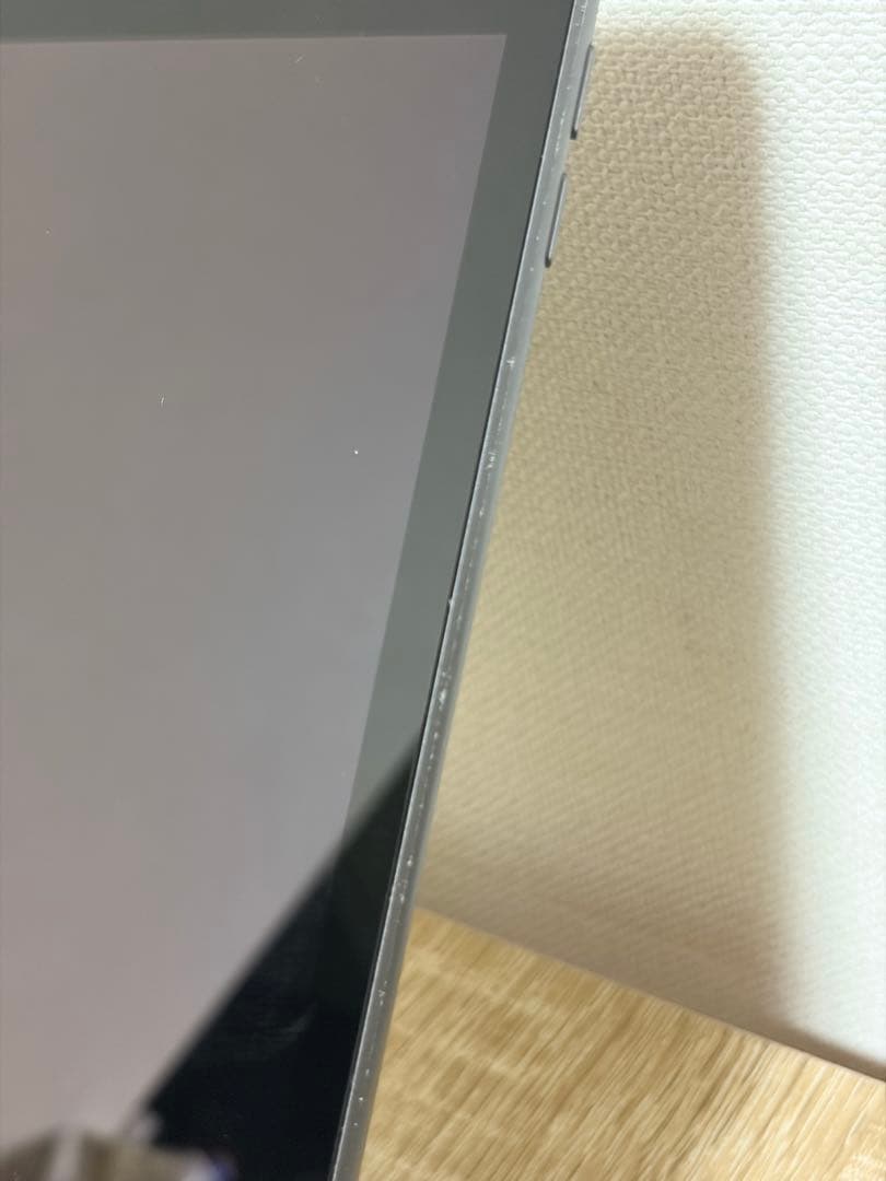 Apple iPad 第8世代 グレー 本体（箱あり・付属品なし）