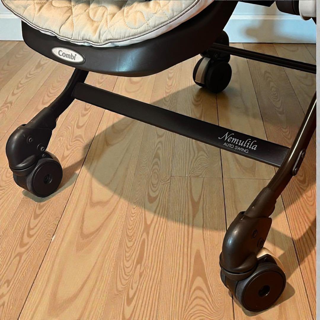 完動❣️美品✨大人気❣️Combi CWL ネムリラ AT 電動オートスウィング