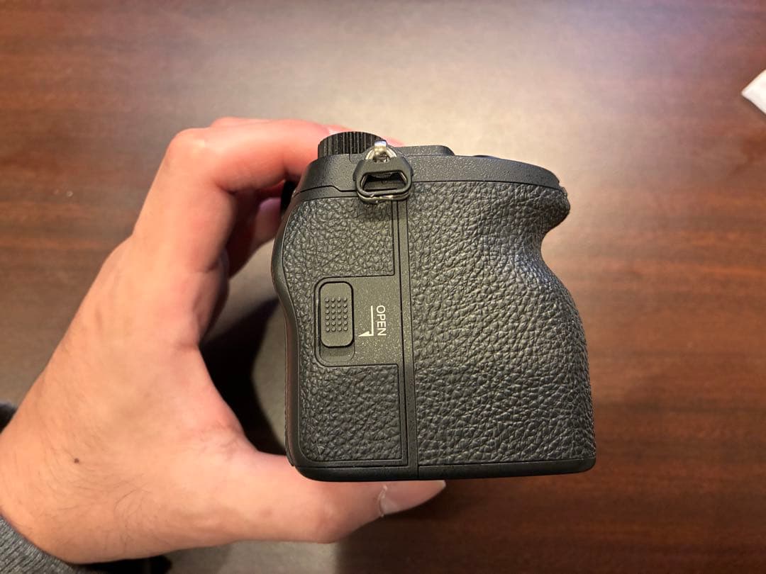 SONY α7IV ボディ ＋ SmallRigリグセット