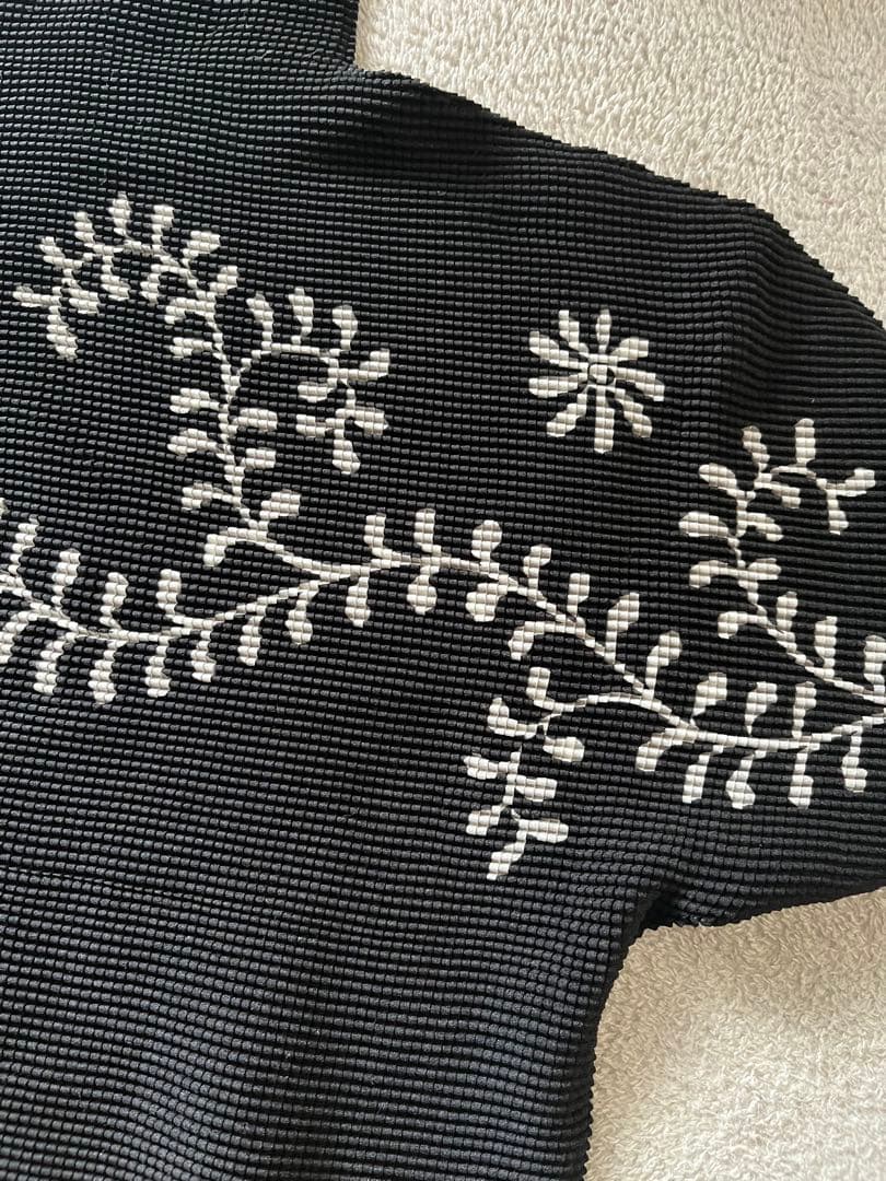 me イッセイミヤケ　半袖トップス