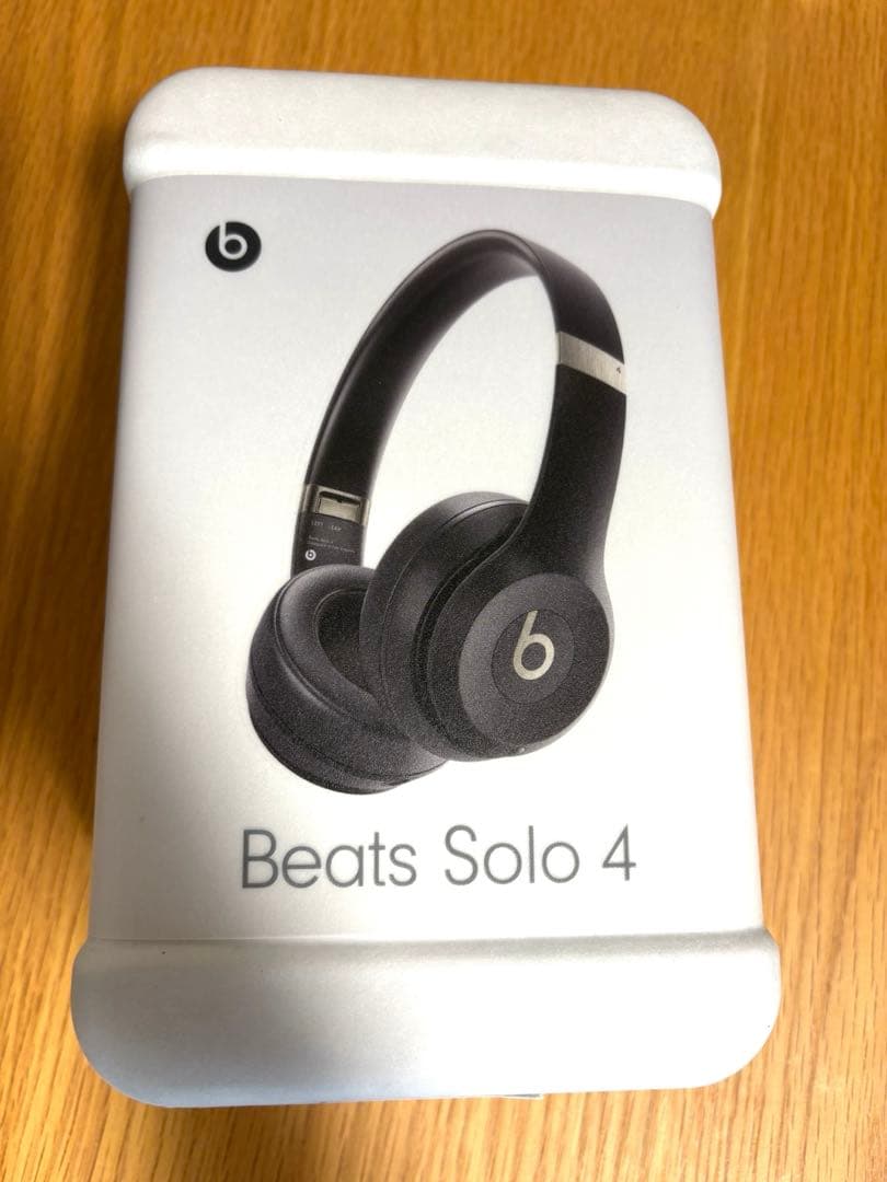 Beats Solo 4 ワイヤレスヘッドホンブラック