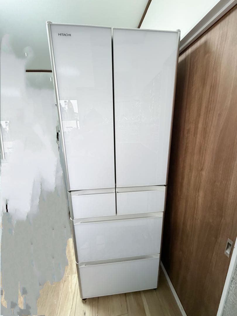 日立 ホワイト 冷蔵庫 LED照明付き