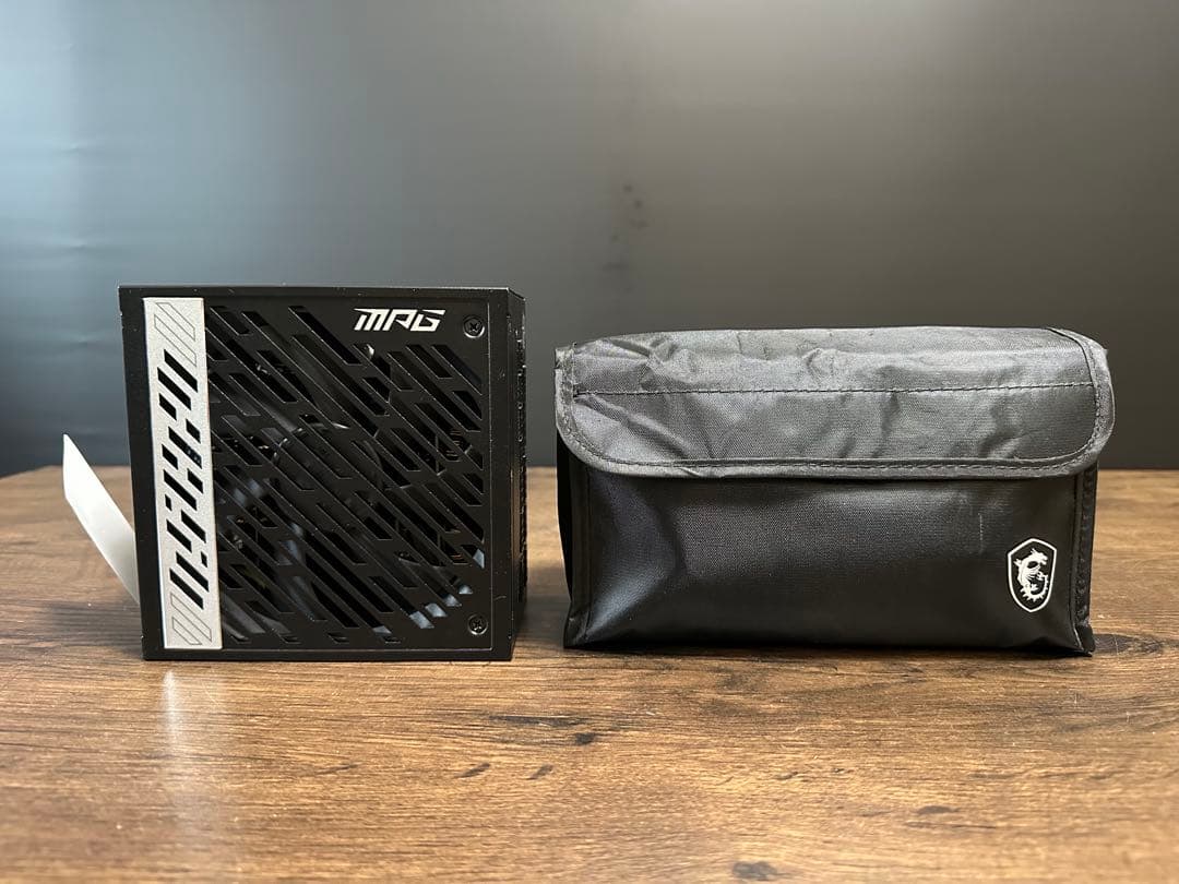 MSI MPG A1000G PCIE5 (80+ gold)　電源ユニット