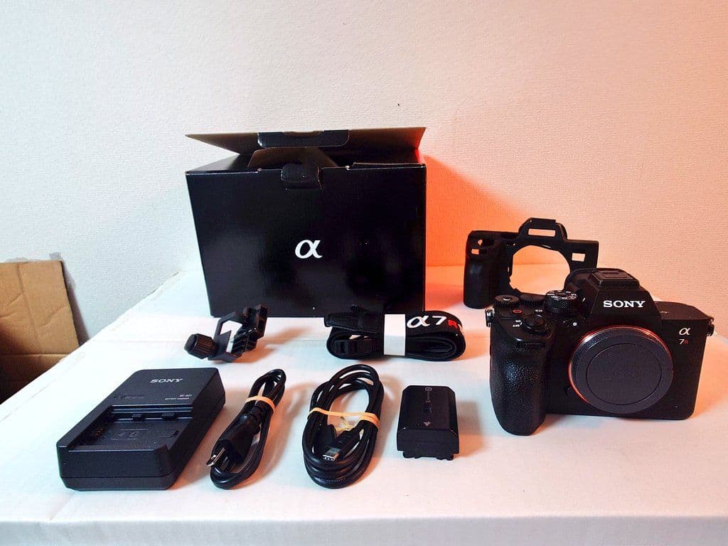 SONY α7RV　ミラーレス一眼カメラ