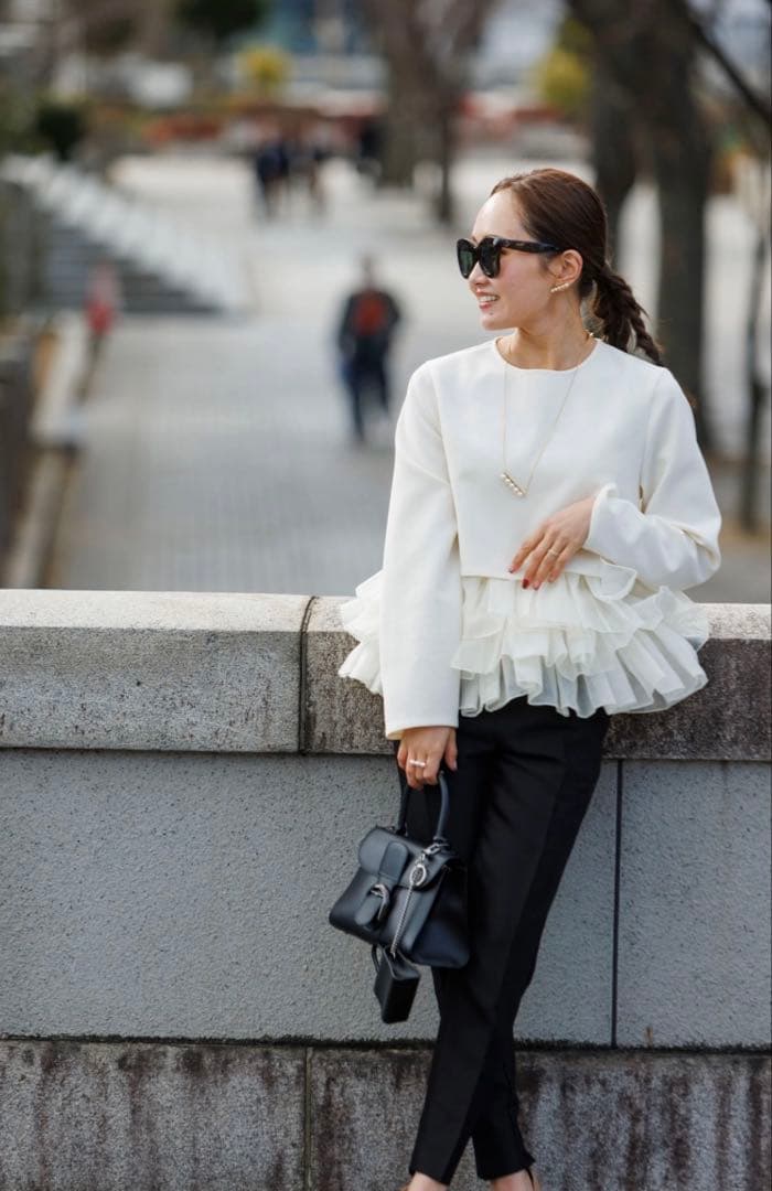 ブルレア　bluelea ヘムチュールドッキングロングプルオーバー