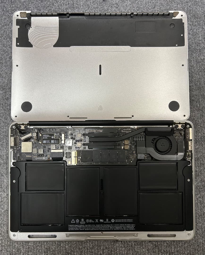 MacBook Air Mid 2013 11インチ Sequoia 完動品