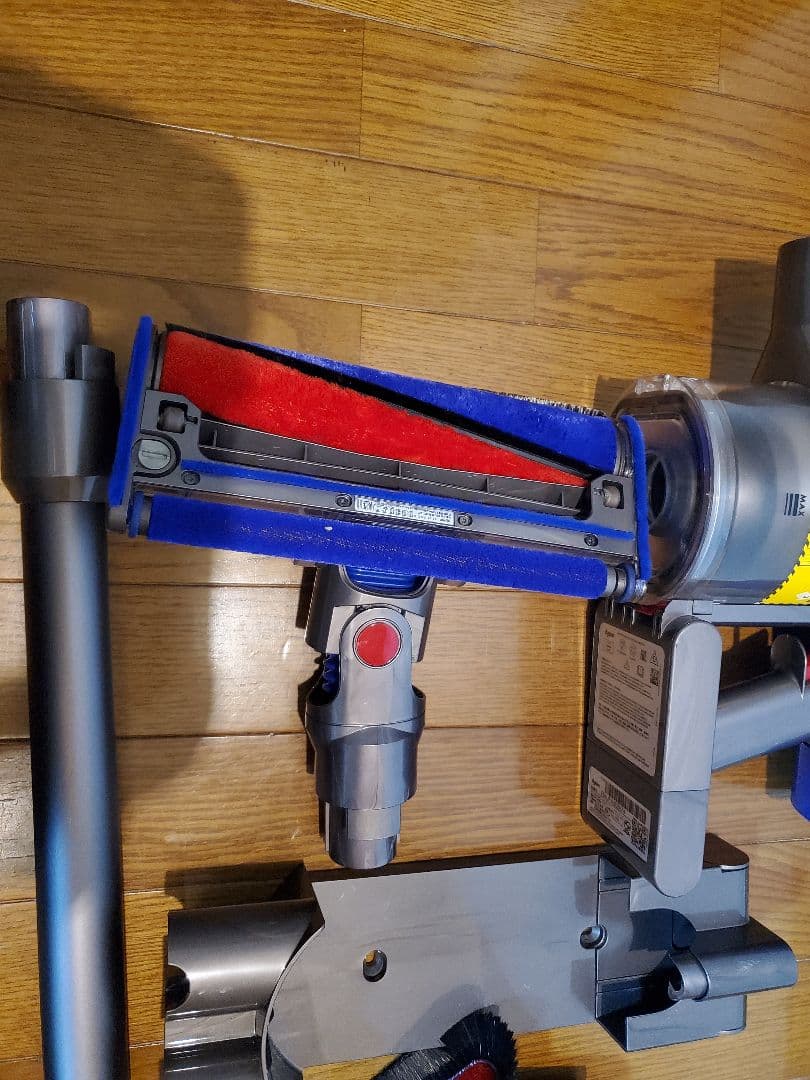 Dyson V8分解清掃動作確認済