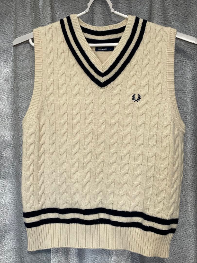 フレッドペリー チルデンニット　ウール　ベスト　メンズ　Mサイズ