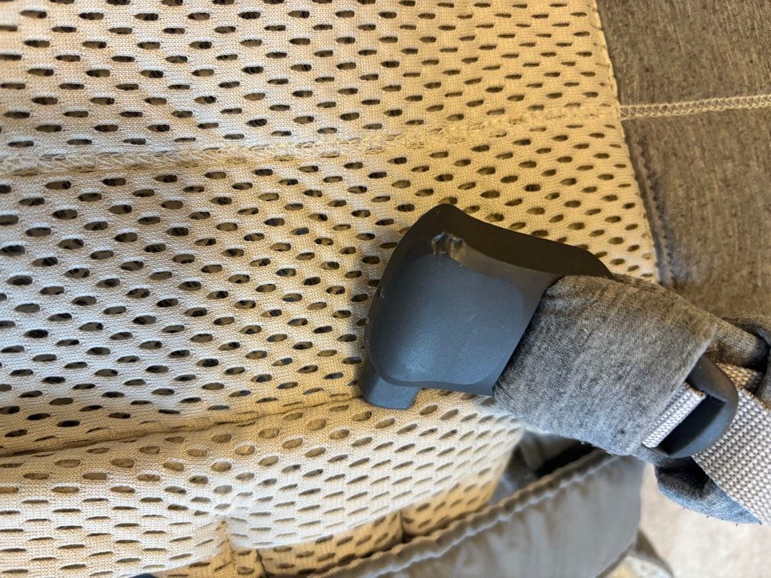 ベビービョルン 抱っこ紐　ハーモニー